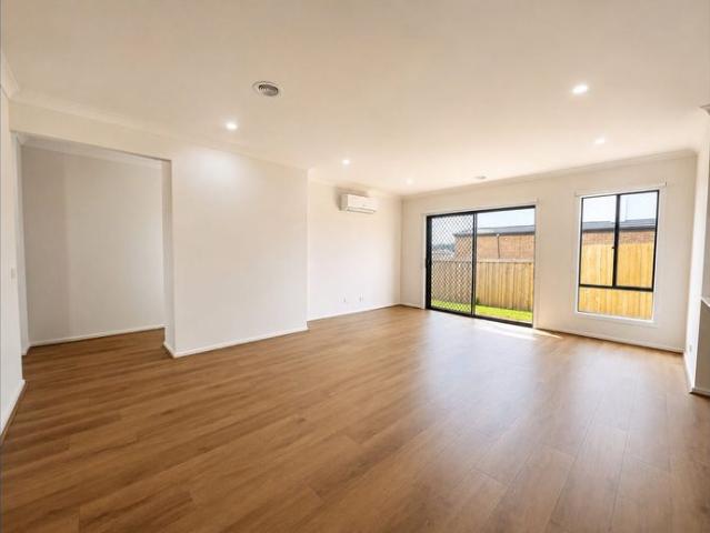Spacious Family Living in Sought After Clyde North