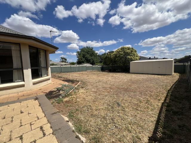 Spacious Family Living in Sought After Delroy Park