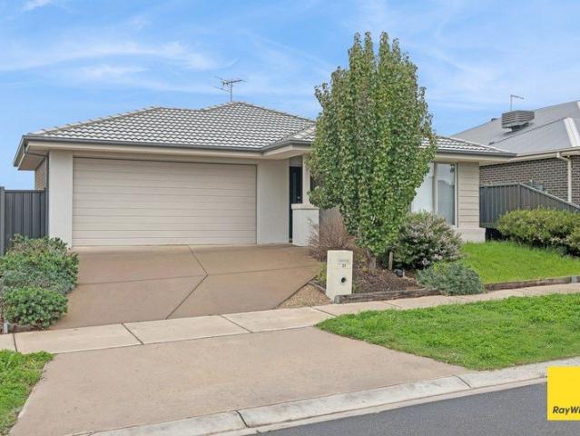 Spacious Family Living in Sought After Huntly