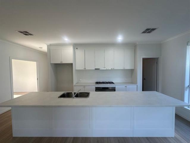 Spacious Family Living in Sought after Location!
