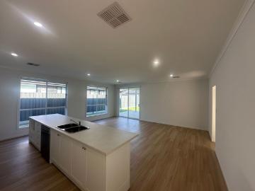 Spacious Family Living in Sought after Location!