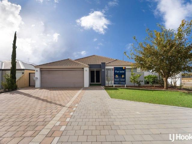 Spacious Family Living in the Harrisdale High School Catchment