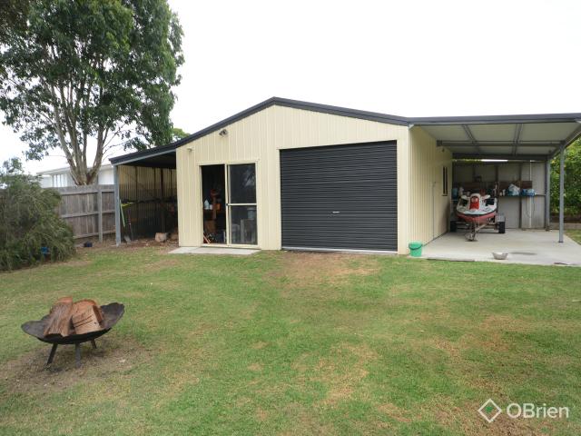 Spacious Family Living in the Heart of Tamhaven Estate