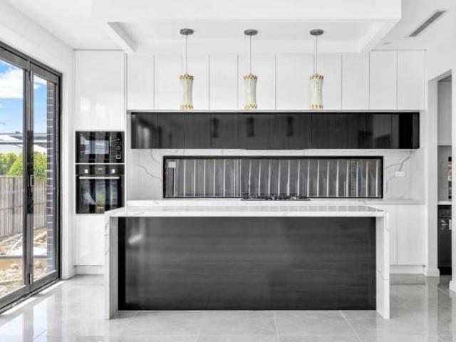 Spacious Family Living in the Heart of The Ponds