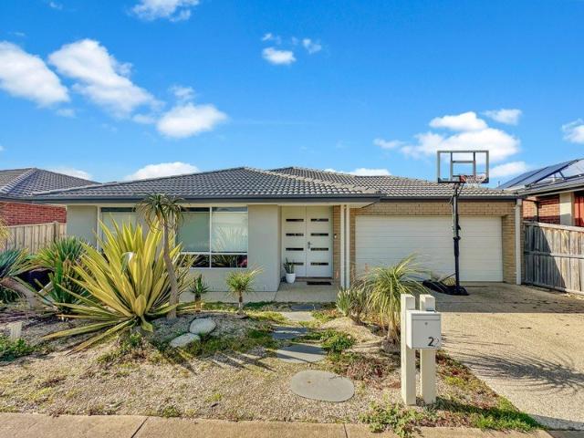 Spacious Family Living in the Heart of Torquay