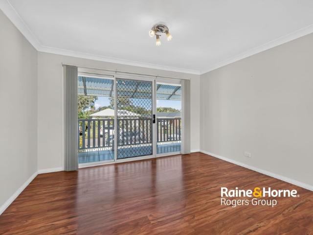 Spacious Family Living in the Heart of Toukley!