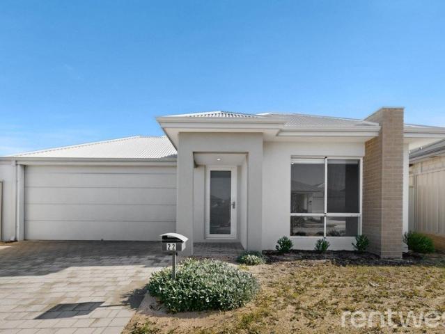 SPACIOUS FAMILY LIVING IN THE HEART OF YANCHEP