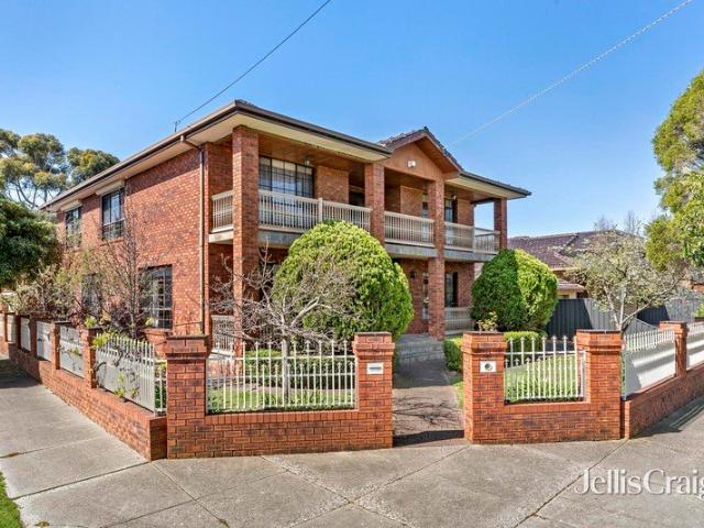 Spacious Family Living in the Heart of Avondale Heights