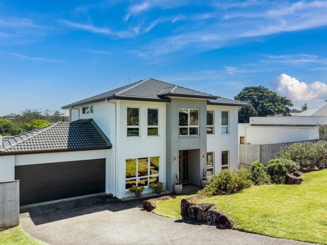 Spacious Family Living in the Heart of Bangalow
