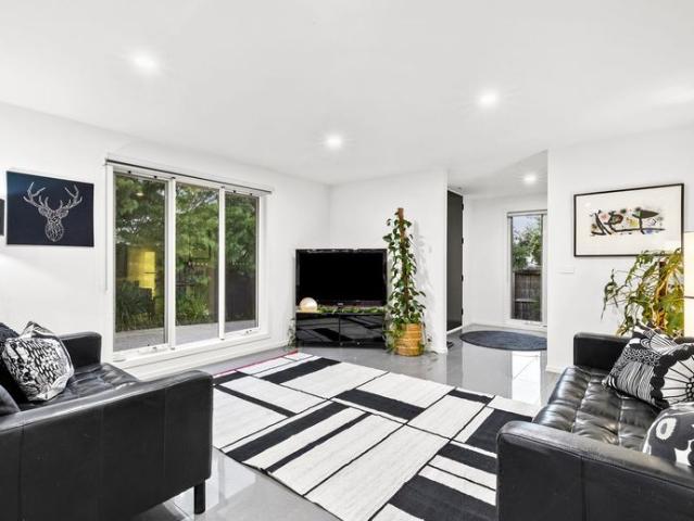 Spacious Family Living in the Heart of Barwon Heads