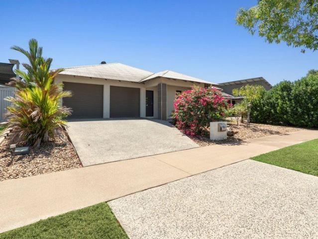 SPACIOUS FAMILY LIVING IN THE HEART OF BELLAMACK