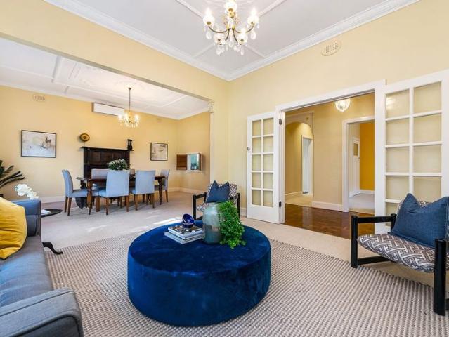 Spacious Family Living in the Heart of Caulfield South