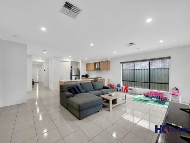 Spacious Family Living in the Heart of Cobblebank
