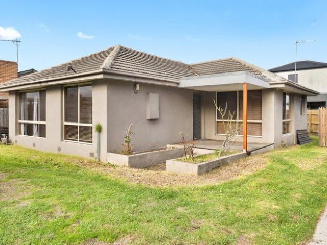 Spacious Family Living in the Heart of Dandenong North