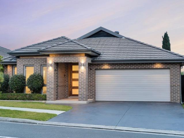 Spacious family living in the Heart of Elderslie