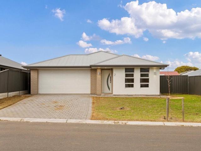 Spacious Family Living in the Heart of Freeling