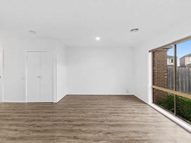 Spacious Family Living in the Heart of Hoppers Crossing