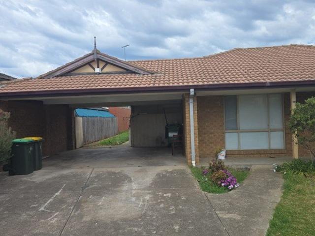 Spacious Family Living in the Heart of Hoppers Crossing