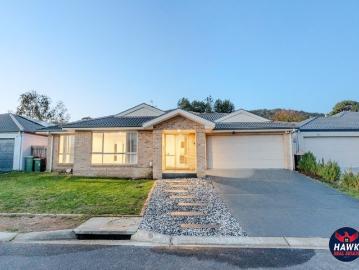 Spacious Family Living in the Heart of Jerrabomberra 30 Dora Street, Jerrabomberra NSW 2619