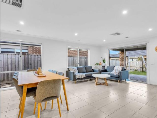 Spacious Family Living in the Heart of Livingston Estate