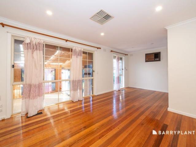 Spacious Family Living in the Heart of Mill Park