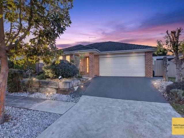 Spacious Family Living in the Heart of Mount Annan