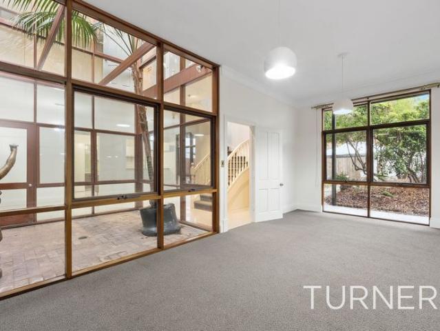 Spacious family living in the heart of North Adelaide