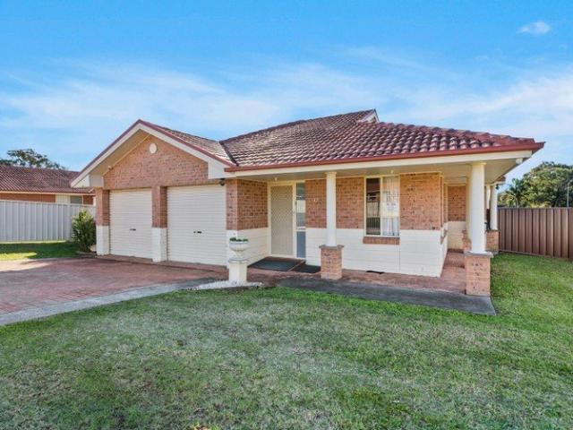 SPACIOUS FAMILY LIVING IN THE HEART OF NOWRA