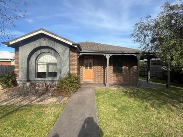 Spacious Family Living in the Heart of Paynesville