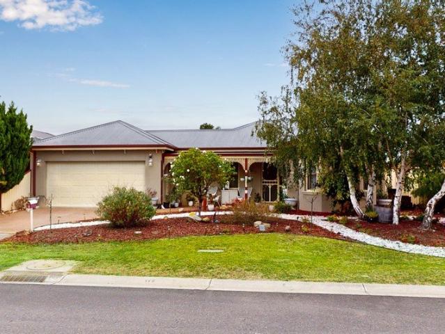 Spacious Family Living in the Heart of Point Cook