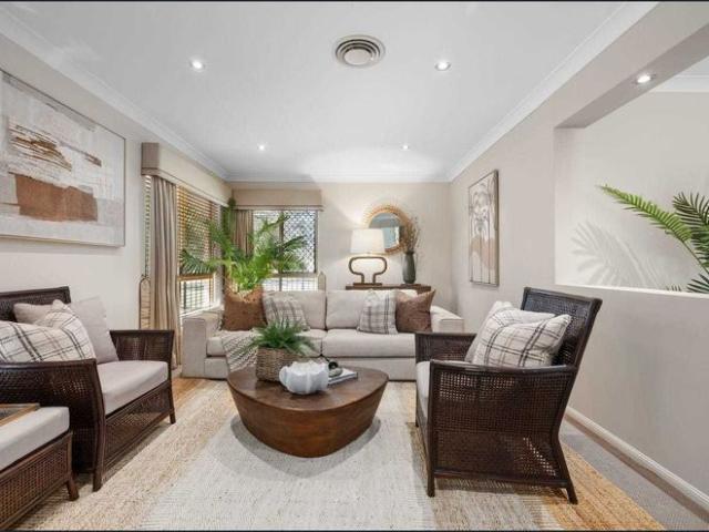 Spacious Family Living in the Heart of Redcliffe Contact Julie Sykes 0438 050 110