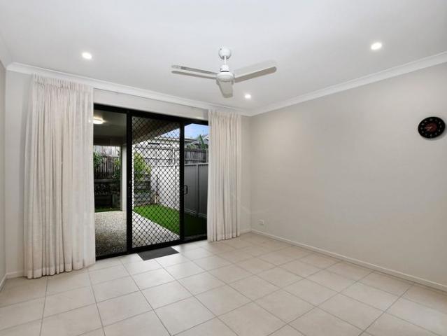 Spacious Family Living in the Heart of Springfield Lakes