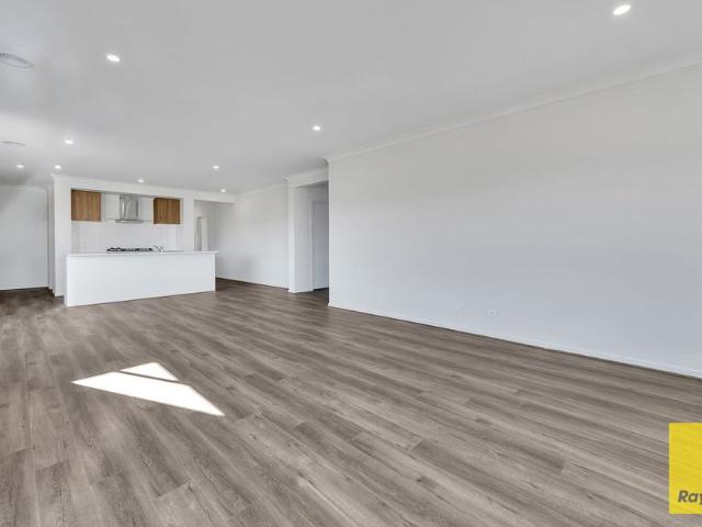 Spacious Family Living in the Heart of Strathtulloh!