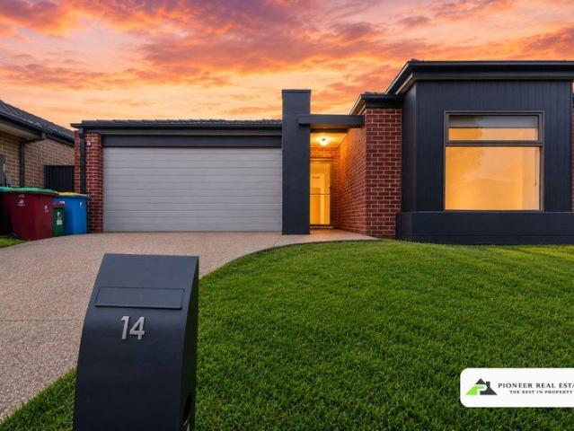 Spacious Family Living in the Prestigious EVE Estate!