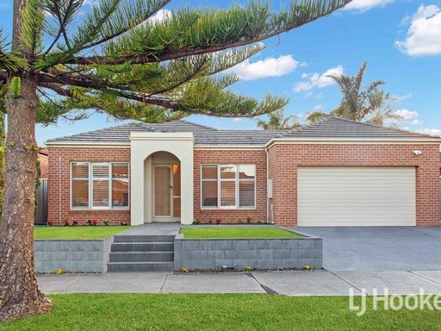 Spacious Family Living in the Prestigious Point Cook Gardens Estate!
