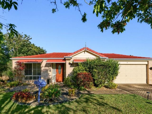 SPACIOUS FAMILY LIVING IN THE RIVERWOOD ESTATE