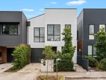 Spacious Family Living in the Sought After Orion Estate
