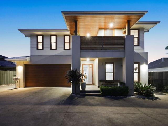 Spacious Family Living in the Sought After Picton Botanical Gardens Estate!