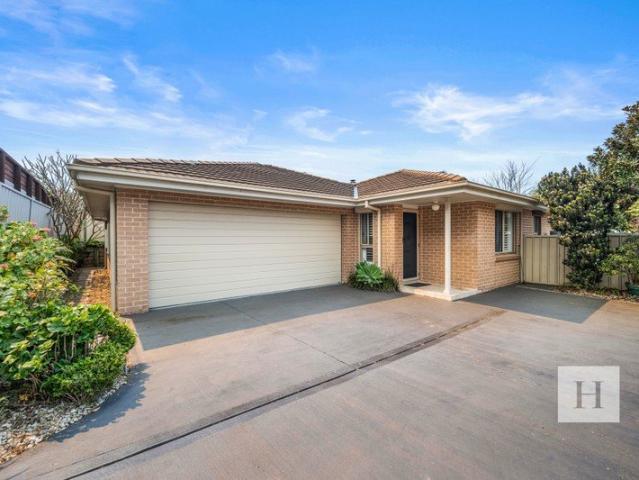 Spacious Family Living in Wyee Point Comfort with a Lakeside Lifestyle!