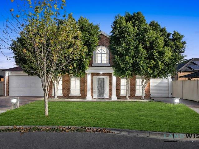 Spacious Family Living Just Moments from CS Square, Schools & Transport