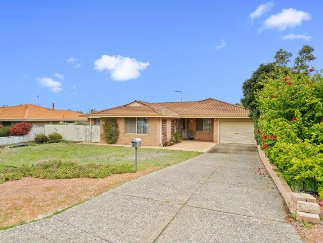 Spacious family living just moments from the coast