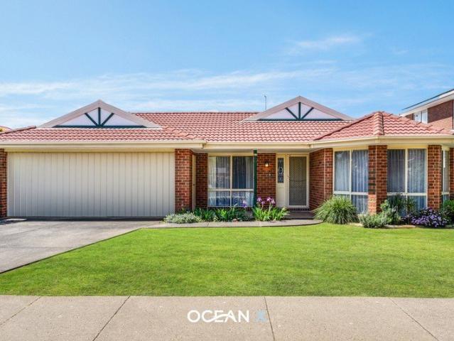 Spacious Family Living, Just Moments from Whites Beach