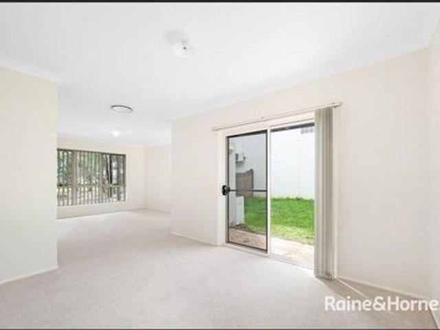 Spacious Family Living Located in Stanhope Gardens