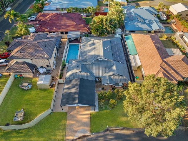 Spacious Family Living, Poolside Entertaining & Exceptional Car Accommodation