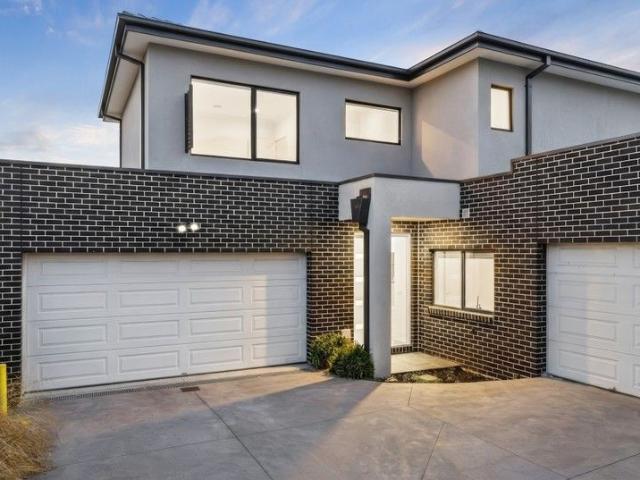Spacious Family Living & Prime Investment