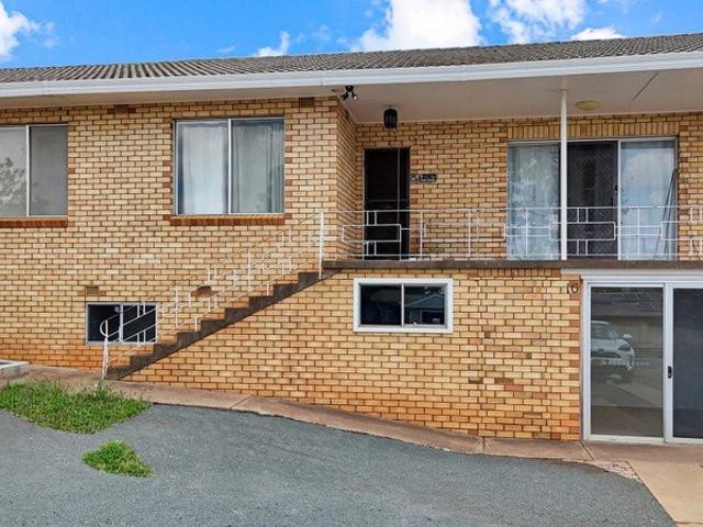 Spacious Family Living Ready for its new owner!