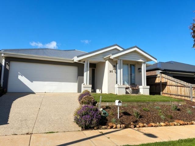 Spacious Family Living with Comfort and Convenience in Stonehill Estate