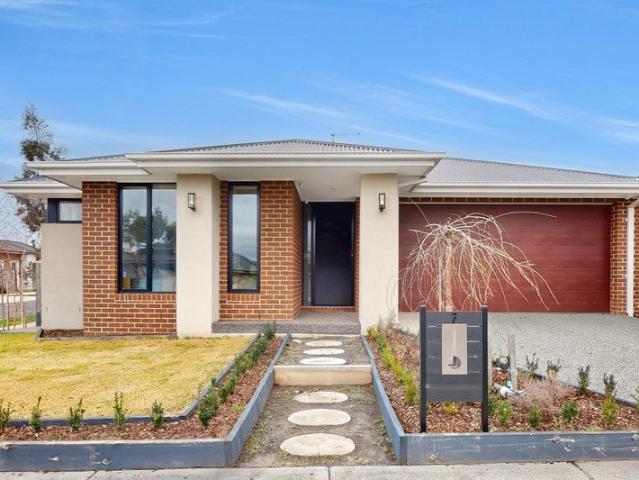 Spacious Family Living with Comfort & Convenience