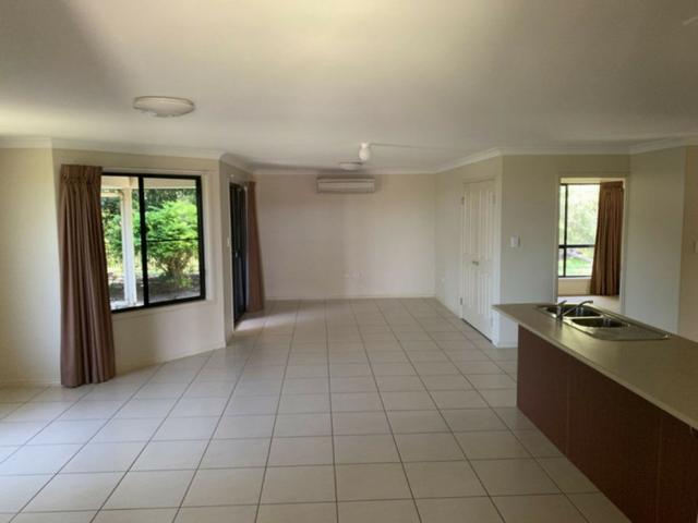 SPACIOUS FAMILY LIVING WITH COMFORT & CONVENIENCE YOUR INNES PARK HOME AWAITS