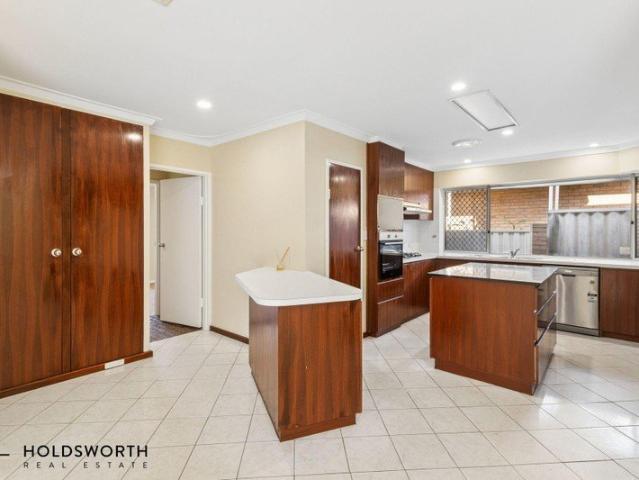 Spacious Family Living with Comfort, Style & Easy Care Appeal in Dianella
